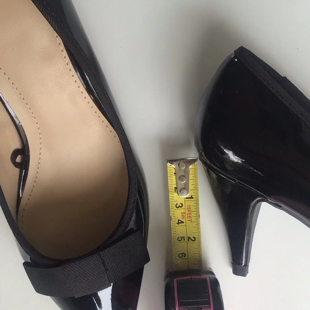 Zara black pointy bow patent heels